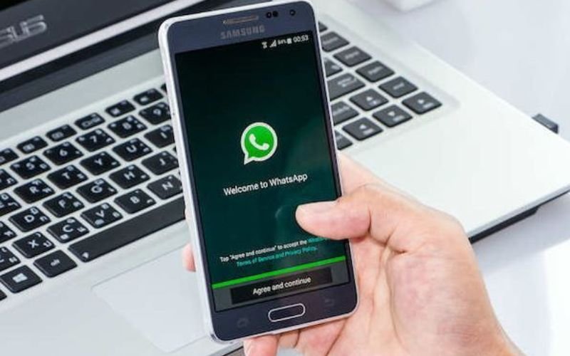 How to Find a WhatsApp Contact’s Location Without Them Knowing