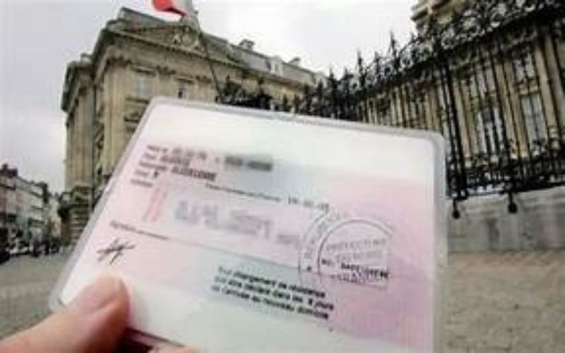 Changement de statut étudiant en salarié en France la procédure